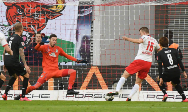 关于棒球巡回赛上演强强对话，荆楚霹雳队逆转关东天虎队，团队配合流畅；逆风翻盘的范本的信息