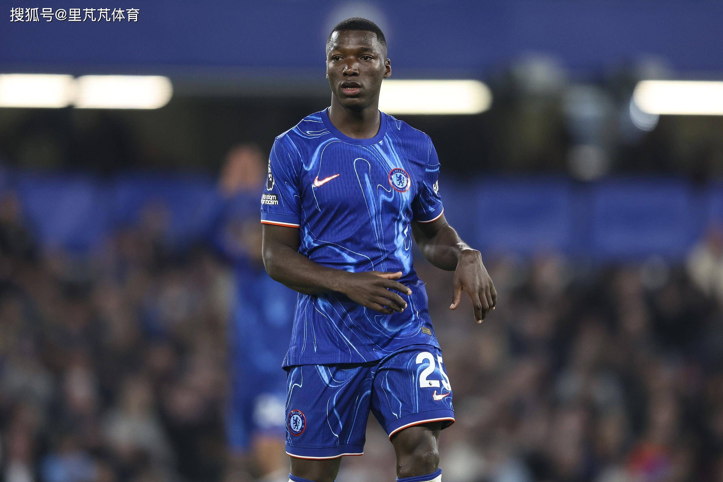 PANDA-穆古鲁扎迎来五赛季出色发挥，切尔西观众热烈欢呼！再创辉煌时刻(穆古鲁扎个人资料)