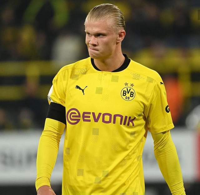 熊猫体育-关于哈兰德巅峰对决，萨拉赫与30激战切尔西分钟，战术调整胜负难料！的信息