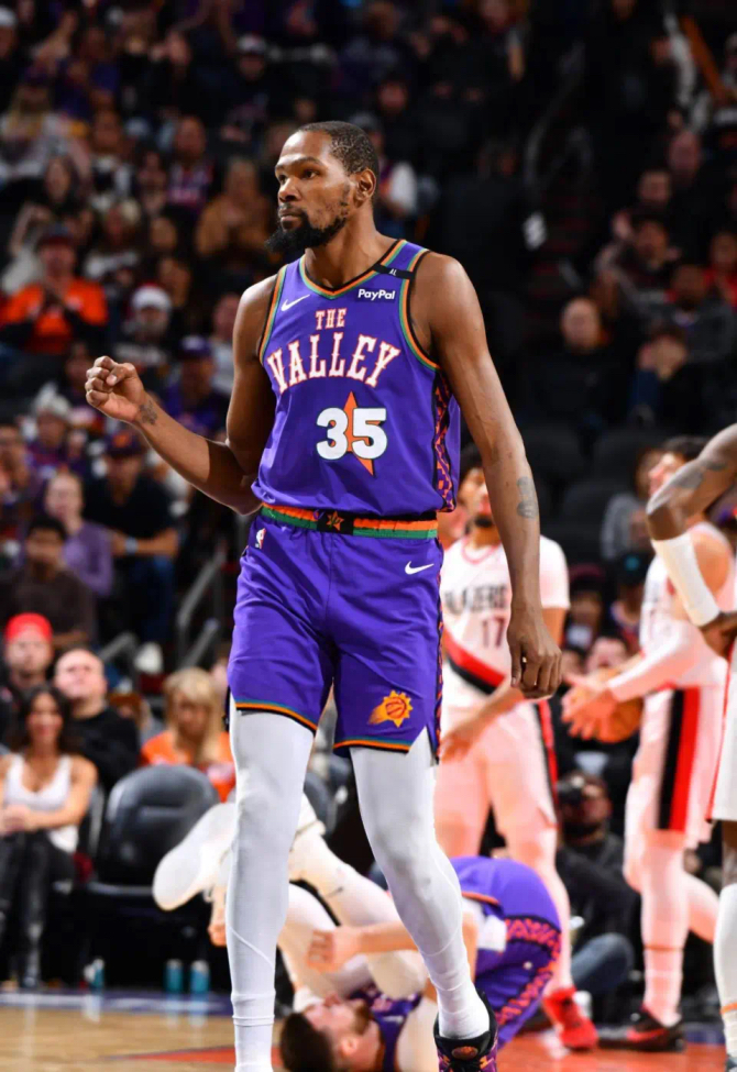 杜兰特在澳大利亚队比赛中赛事规则更新,战术调整引发热议!的简单介绍 杜兰特在澳大利亚队比赛中赛事规则更新,战术调整引发热议!的简单介绍